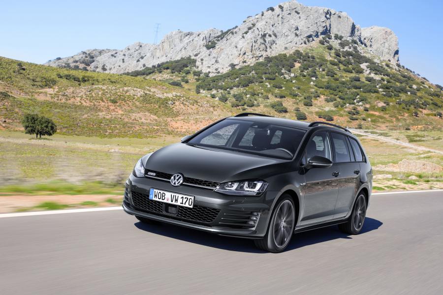  Volkswagen Golf GTD Variant 2015 года  (фото 4 из 25)
